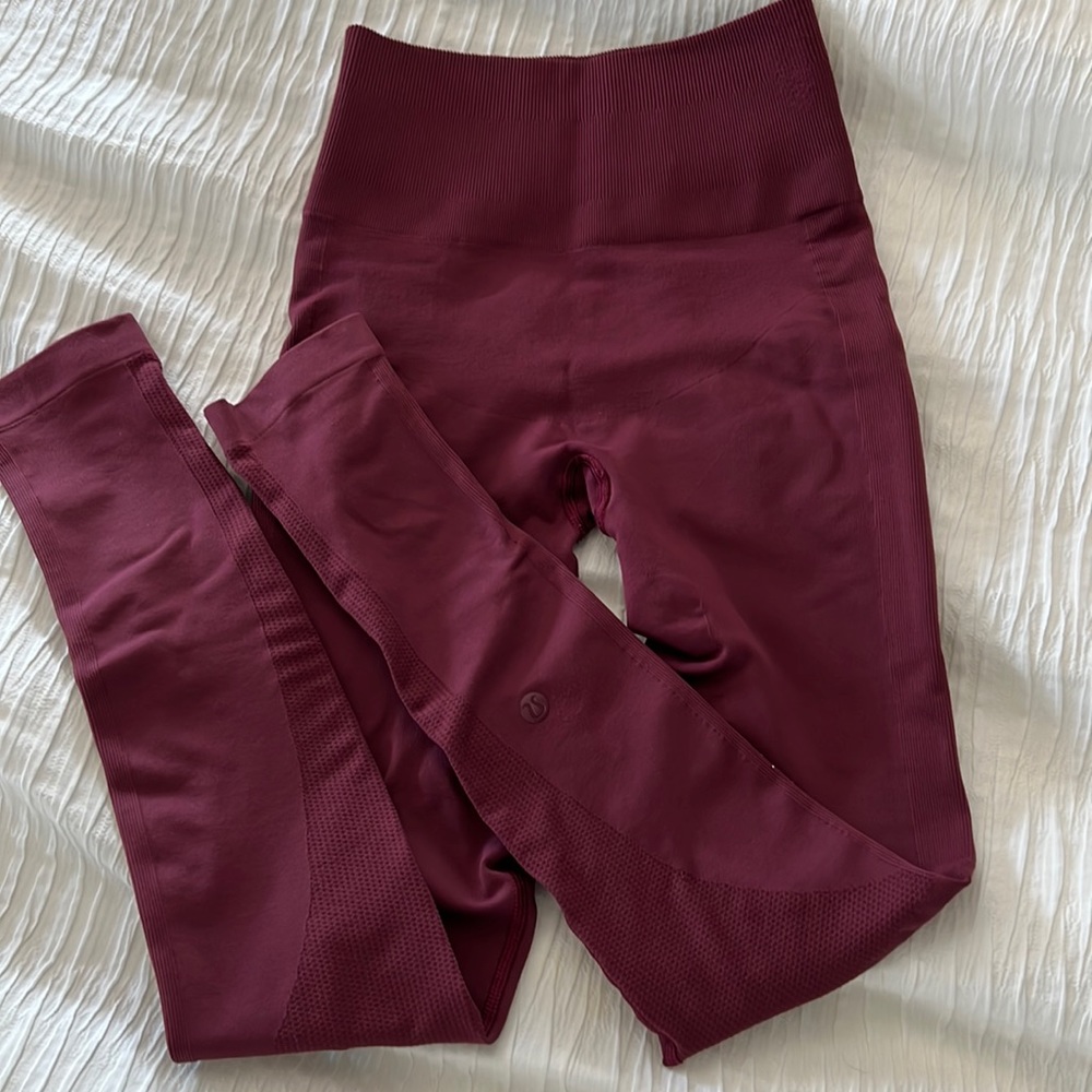 Lululemon compression leggings size 4